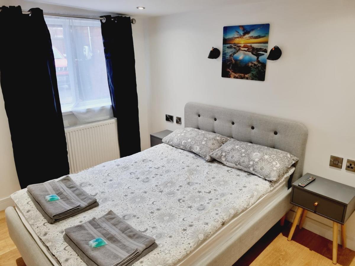 Lmk, Spacious 1 Bedroom Ground Floor Apartment, Ev Charger, Free Parking Wi-Fi, Great Location Belfast Buitenkant foto